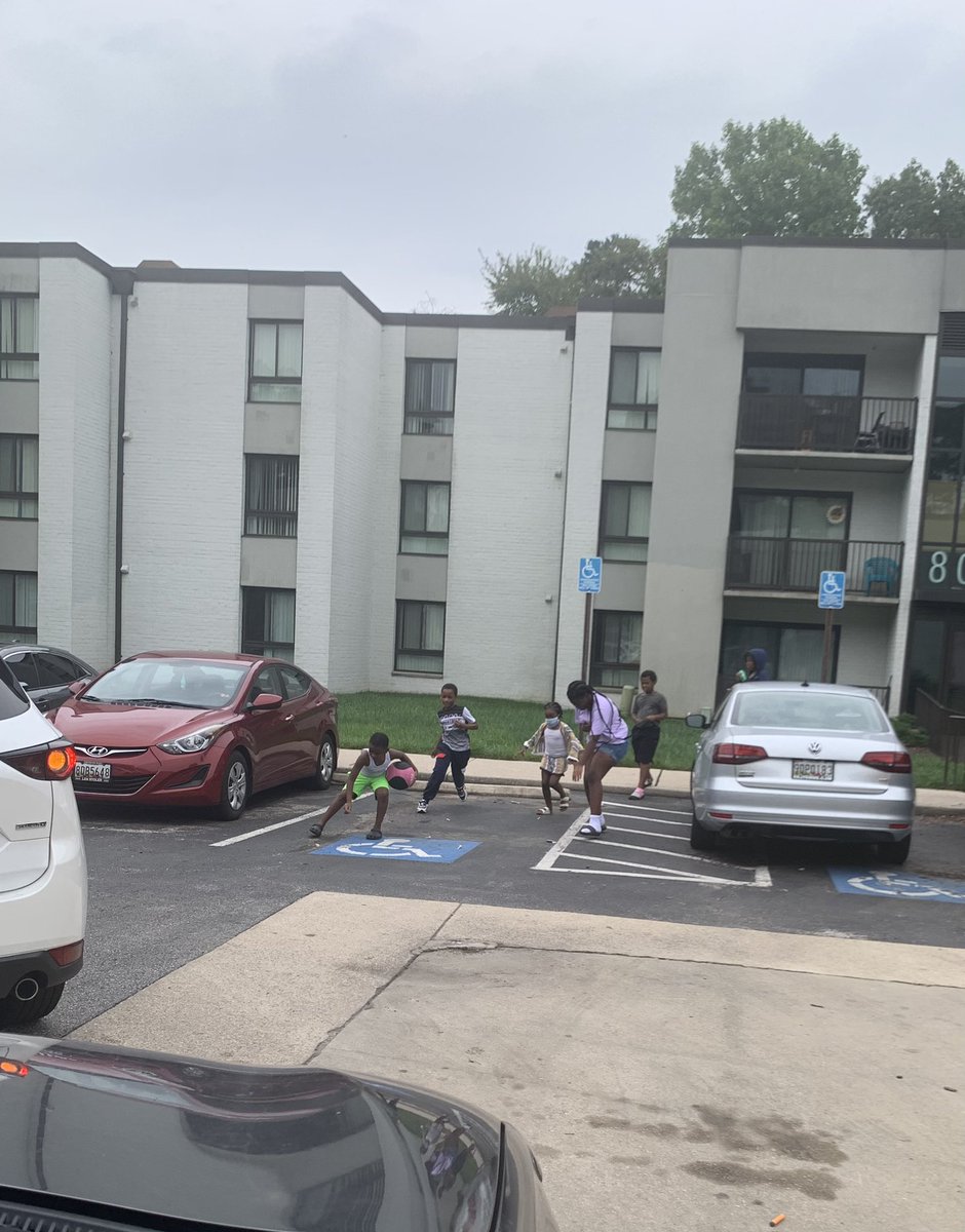 gbparkaacps's tweet photo. Can’t have a homecoming without a parade! We are so excited to welcome back our students next week! @AACountySchools https://t.co/PCqrmTPPiD