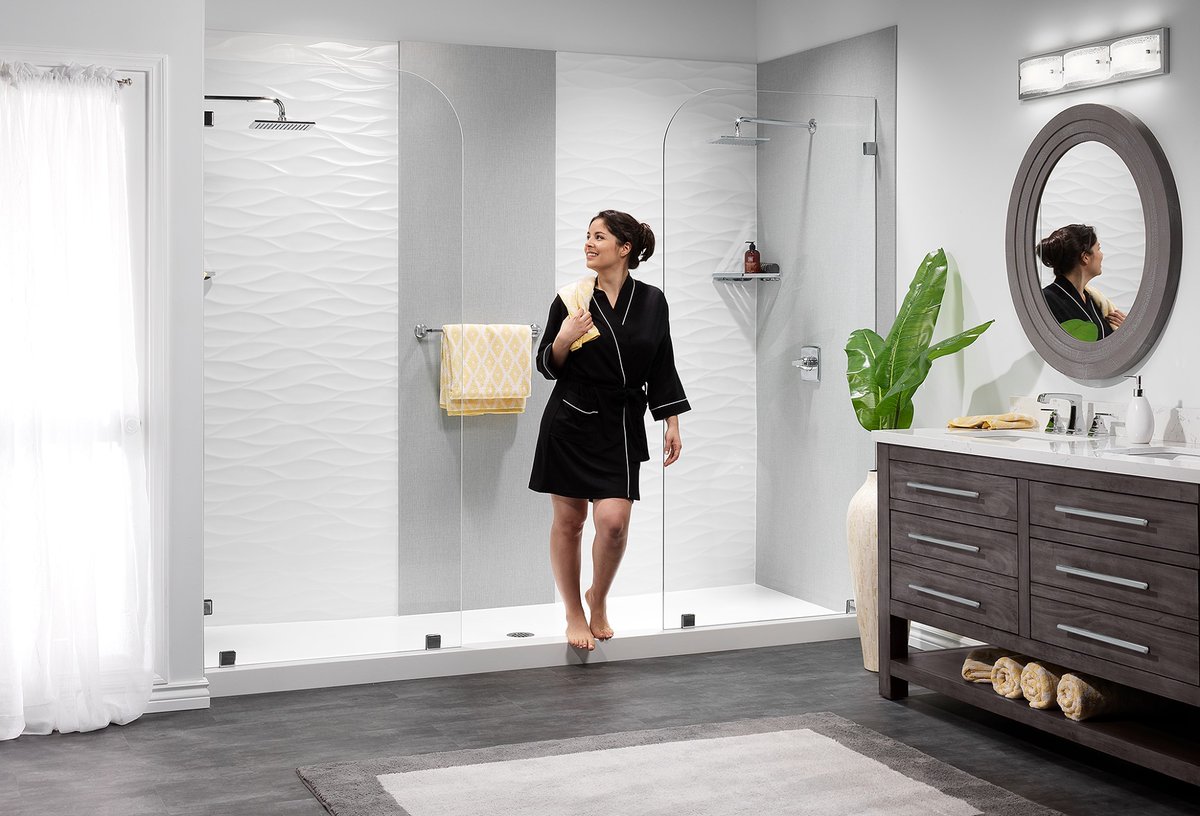 bathplanetvegas's tweet photo. Why wouldn't you be this happy with a remodeled bathroom like this? 

#bathplanet #lasvegas #bathroomremodel #modernbathroom #doubleshowerheads #modernhome https://t.co/aS24BSN3g9