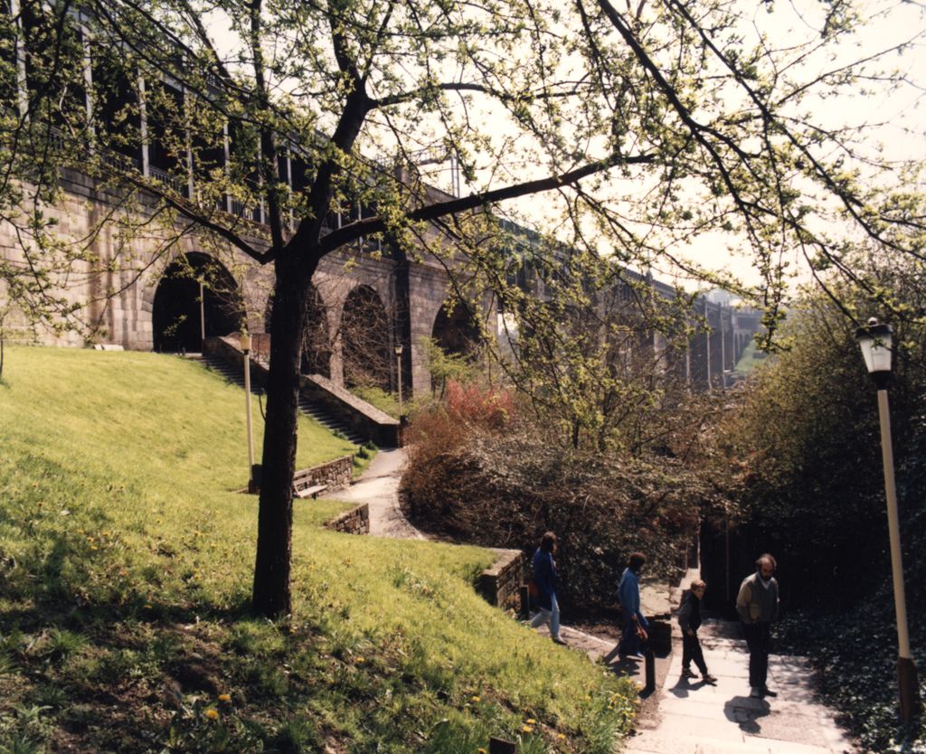 PicsOfNewcastle's tweet photo. Long Stairs, circa 1990.

Picture courtesy of Newcastle City Library Photographic Collection.

#newcastleupontyne #history https://t.co/3ORZk6cgMl