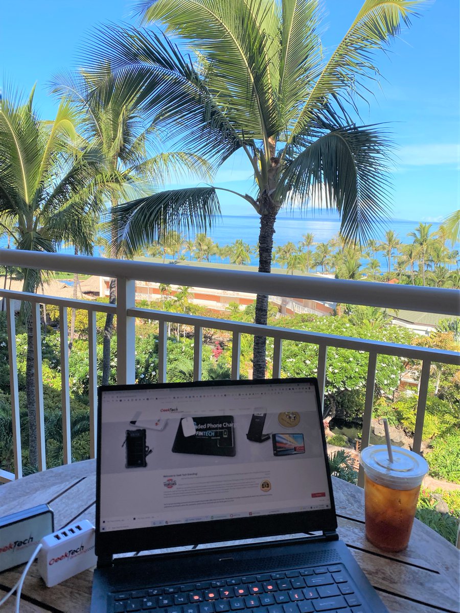 GeekTech_Swag's tweet image. Working on vacation isn&apos;t too bad...in moderation.  #Maui #productivity