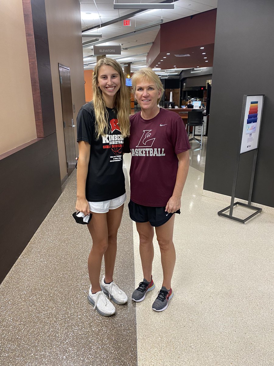 Excited to announce my commitment to continue my academic and basketball career at UW-La Crosse! Thank you to Coach Karen and Coach Jo for believing in me. I’m grateful for my family, teammates, trainers, and coaches who helped my dream of college basketball come true! #GoEagles