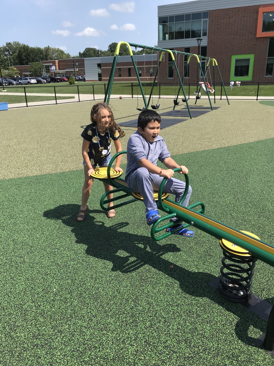 Bruck3rd's tweet photo. Great job! Our class worked hard today and earned an extra recess! https://t.co/oHLA1HfaQz