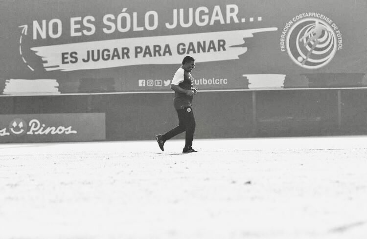 Con muchas ilusiones comienzo una nueva maratón del fútbol con un solo objetivo: la clasificación a la Copa Mundo Qatar 2022.