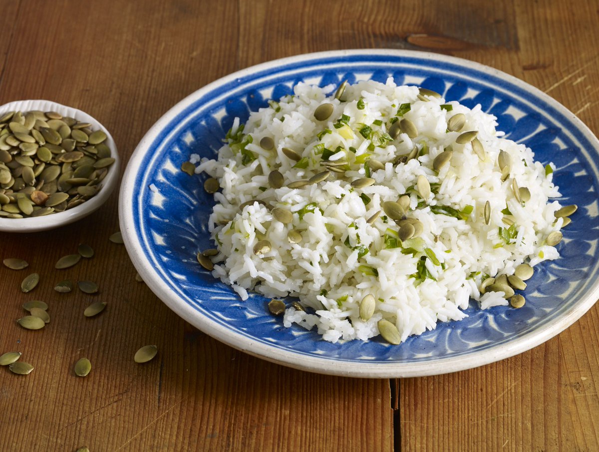 If you celebrate #RoshHashanah and need some ideas, I made a collection of some of my favorite recipes for the high holidays patijinich.com/collection/jew…