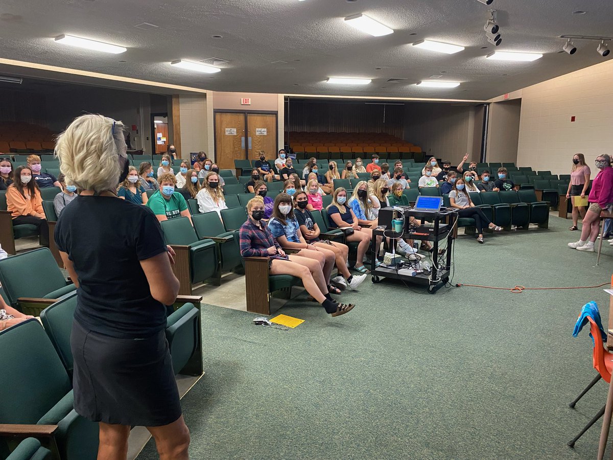 LinkCrewONHS's tweet photo. We are so excited for #Freshman2025! Can’t wait to get to know you!! #oshkoshnorth https://t.co/1HyG7asvGy