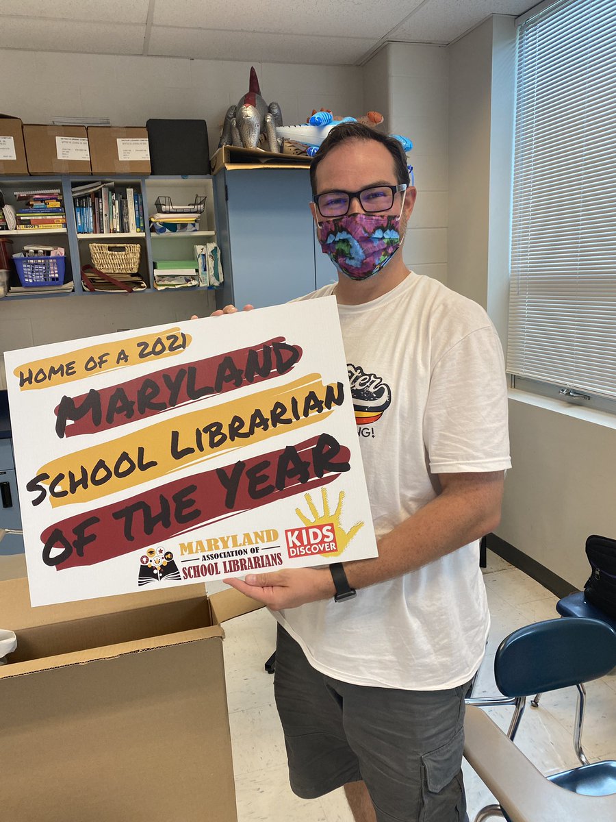 BusyBLibrary's tweet photo. When you are a @MASLMD #MDSLOY AND work in @WorcesterSystem… you get your box hand delivered! Congratulations @BeauBooksW and @JackCleveland25! The other ones will be in the mail on Friday! https://t.co/uhCUqwMIeD