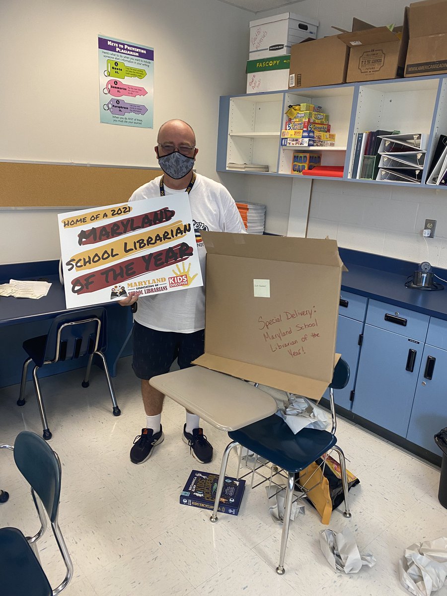BusyBLibrary's tweet photo. When you are a @MASLMD #MDSLOY AND work in @WorcesterSystem… you get your box hand delivered! Congratulations @BeauBooksW and @JackCleveland25! The other ones will be in the mail on Friday! https://t.co/uhCUqwMIeD