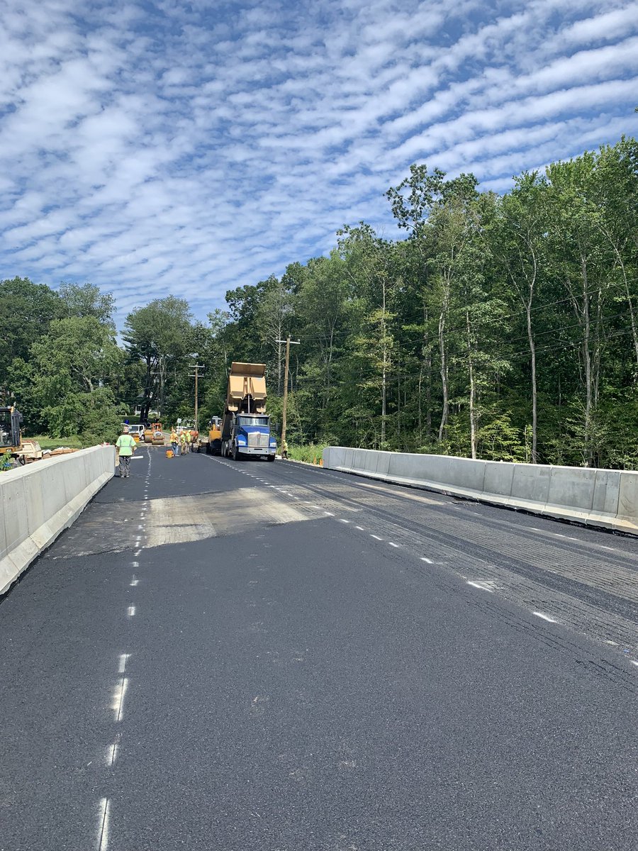 PavingWaters's tweet photo. Paving in Depp River Connecticut #watersworks #waterspaves #WCC #pavect #pavingconnecticut #paveit https://t.co/qQWlCmjT2X