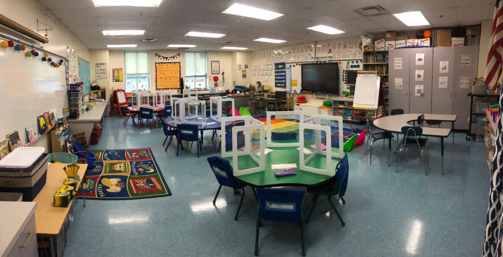 Room 205 is officially ready to welcome the class of 2034 tomorrow! 🎉 #KOProud