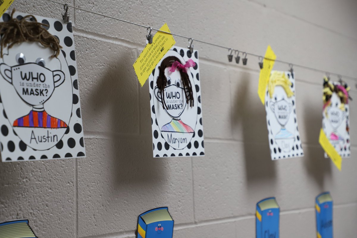 WestchesterCDS's tweet photo. "You cannot know a person if you just look at what you see. So open up your mind and heart to really get to know ME!" #WCDSGrade2 #WCDSListenLearnAct https://t.co/qJDqdEhBqg