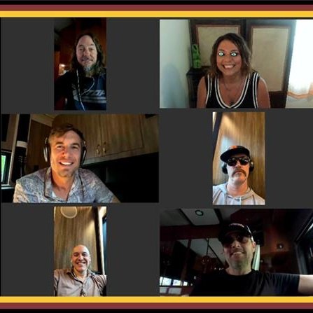 See this! THIS is what happens when you try to be funny with the person taking the pics. No worries, friends! Behold the power of modern photo editing! Can you say #NewProfilePic? Thank you for the awesome chat, <a href="/311/">311</a>! It totally made my year! #EyesWideOpen
<a href="/pnut/">🥜</a> <a href="/NickHexum/">Nick Hexum</a>