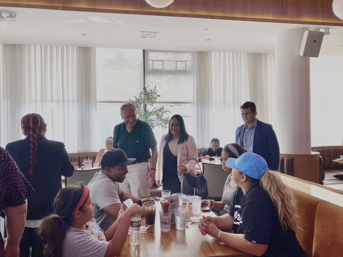 Grateful <a href="/SenSchumer/">Chuck Schumer</a> came out to #CastleHill to meet with me today and talk about my district, priorities, &amp; plans.

It was great to hear the similarities we share that brought us both into politics, &amp; I’m excited for our plans to work together!

#CD18 #ForThePeople #TheBronx
