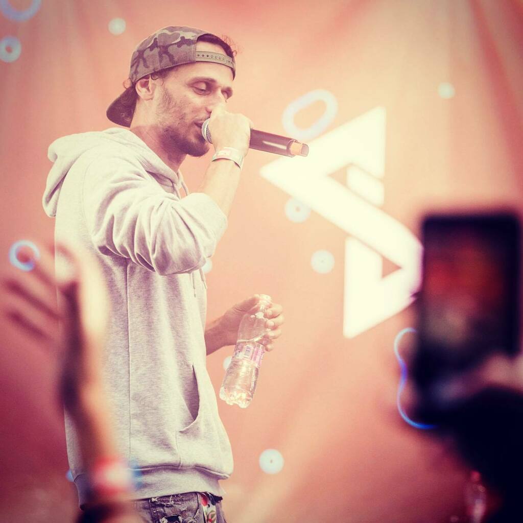 saiidakkezdet's tweet photo. #strandfesztival #essaide #live #saiid #qcee #djqcee #akph #akkezdet #akkezdetphia #akkezdetphiai #akphmégmindig https://t.co/UGcszk5xbc