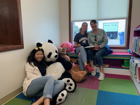 MissLauYYC's tweet photo. Exciting first day back doing good deeds around Crossfield!! #BeCrossfield @CrossfieldCES @WGMurdoch https://t.co/uE42YXUGRw