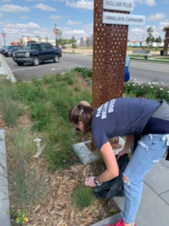 Exciting first day back doing good deeds around Crossfield!! #BeCrossfield @CrossfieldCES <a href="/WGMurdoch/">WG Murdoch</a>