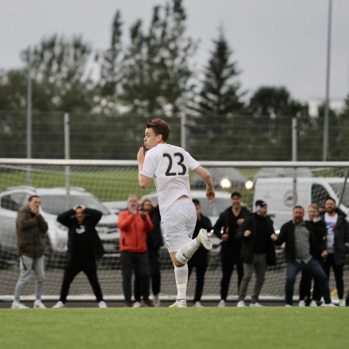 arborgfc's tweet photo. Hetjuleg barátta dugði ekki til. Lokatölur 2-1. Þökkum @FCvaengir fyrir leikinn og óskum þeim góðs gengis. #raphasarmy #arborgallt https://t.co/QKTSXpfJvk