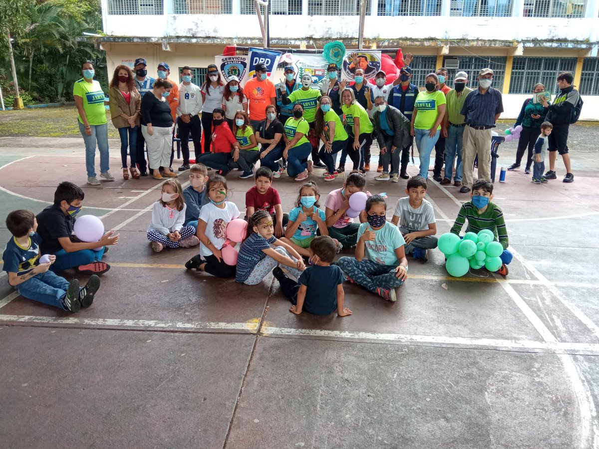ebjarval's tweet photo. Así comenzó #PlanVacacionalEscuelasAbiertas #AgostoBicentenario en nuestra #ebjarval actividades recreativas a cargo de nuestros docentes @HayvicM @yelitzePSUV_ @charlychaves @RosangelaOrozco @MPPEDUCACION @ZonaEducTachira @Nancyor7 @FreddyBernal @JorgePerezVZLA @JorgePerezVZLA https://t.co/4JrPcEiw9d