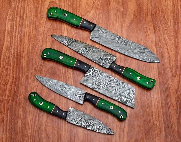 THKnives's tweet photo. Custom Handmade Damascus Steel Beautiful Razor Sharp Full Tang 5 Pieces Of Kitchen Chef Knife Set with Mosaic Pin, Black &amp; Green Pakka wood On Handle Along with Beautiful Hand Stitched Cow Leather Roll Kit.
#cheflife #chefknife #chef #handmadegift #chefgift https://t.co/idk6Jp6IS1