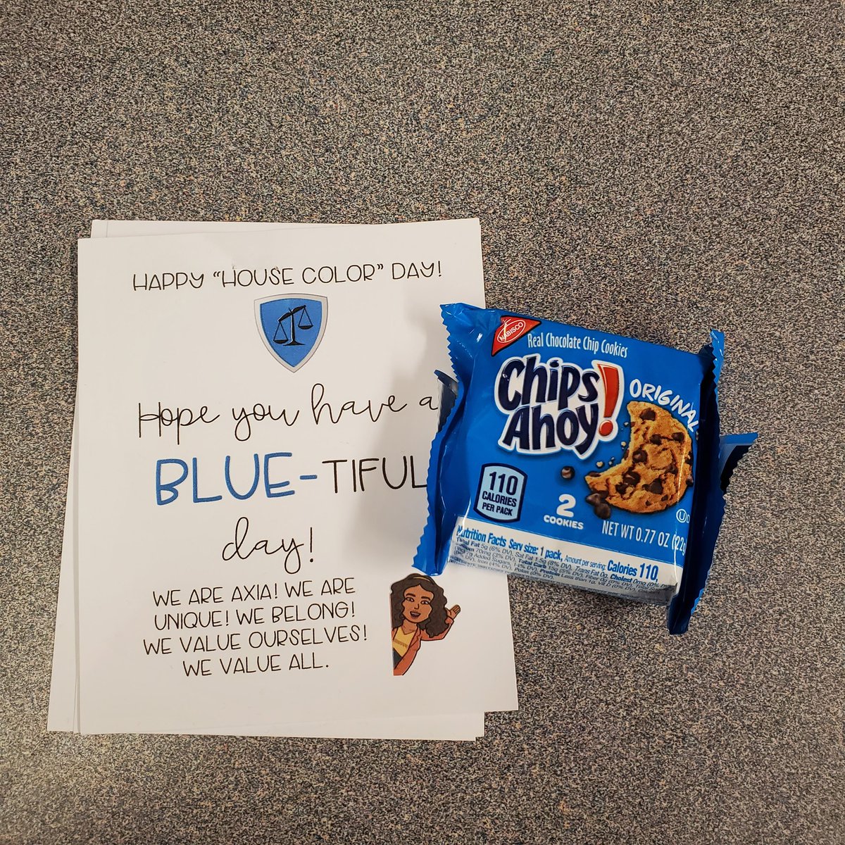 simplyshokunbi's tweet photo. Had a BLUE-tiful day at @ClevelandHCPS! #teamaxia #blueteamrocks ๐ https://t.co/2d93r6iiVP
