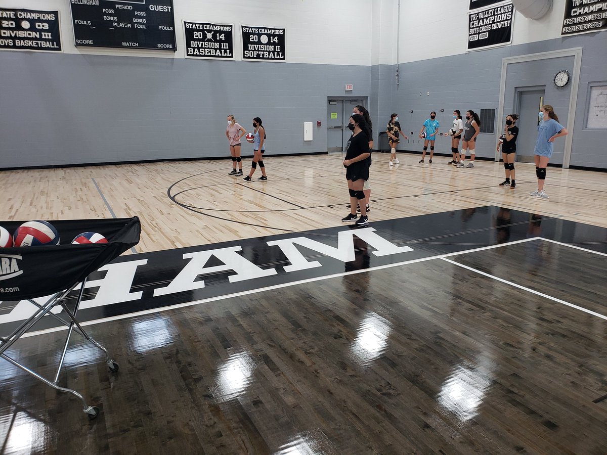 BhamAthletics's tweet image. More from Blackhawk vb; jv &amp;amp; v practice.  Love the "barnwood look" main court