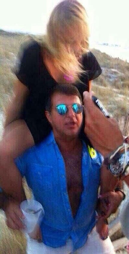 Laporta llevando a Griezzman al Atlético 🤡🤡🤡🤡🤡🤡