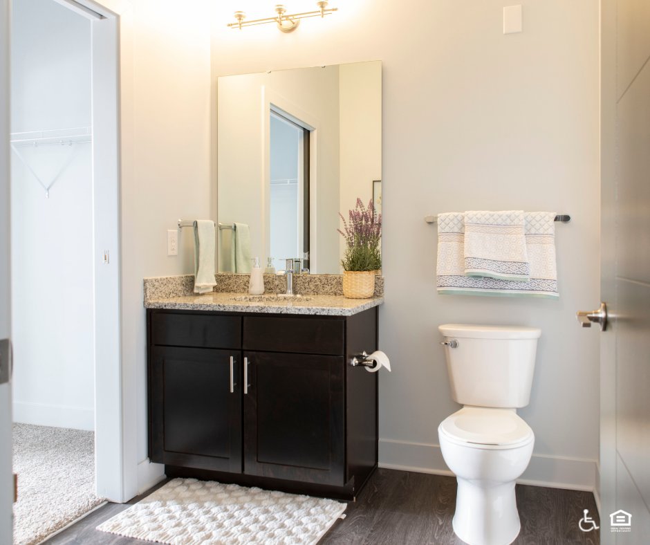 NotchAtNora's tweet photo. Our wide range of studio, 1, and 2-bedroom floor plans include modern finishes like granite countertops, so you can get ready for your day in comfort and style! ✨

Follow our page to view more of the top-notch in-home features Notch at Nora has to offer.
#notchatnora... https://t.co/aKero8php3