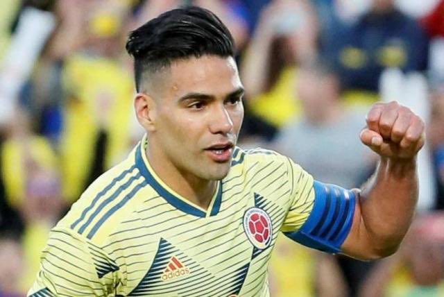 Raul_GranadoOCR's tweet photo. 🚨🐯RADAMEL FALCAO va a ser nuevo jugador del @RayoVallecano solo falta un paso https://t.co/ohb3gdrBV7