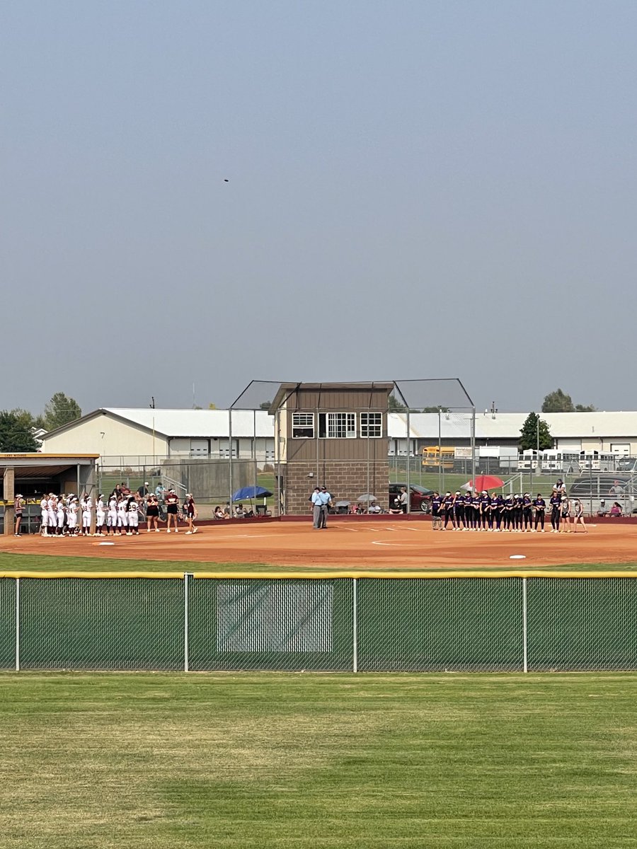 Wiz_rdAD's tweet image. Getting set for a top 10 showdown between the #3 ranked Wizards and the #6 ranked Tigers of ⁦@HF_Athletics⁩ #skowizards #copreps @wizardprincipal ⁦@CHSAA⁩ ⁦@ColoradoanSpts⁩ ⁦@gtribsports⁩