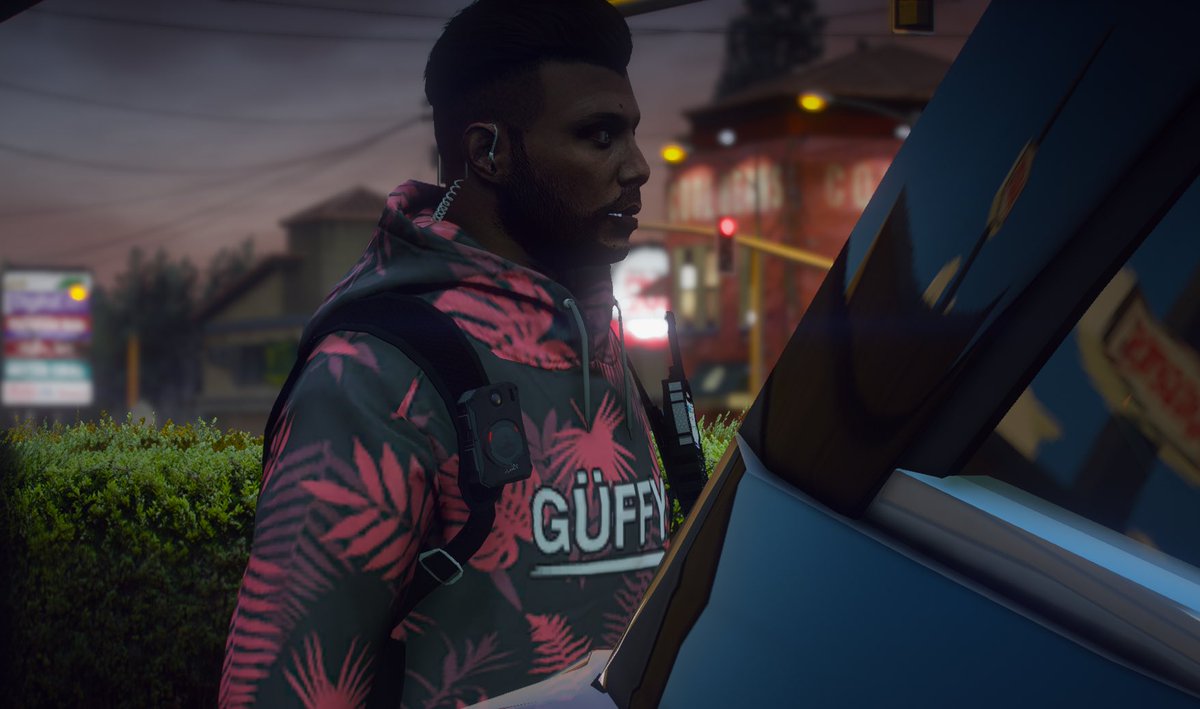 LCRPC_FP's tweet photo. New harness as showcased by the assistant commissioner and @LCMetASupt! Can’t wait to see these be used in patrols!

#fiction #roleplay #gtav https://t.co/idift9b5iy