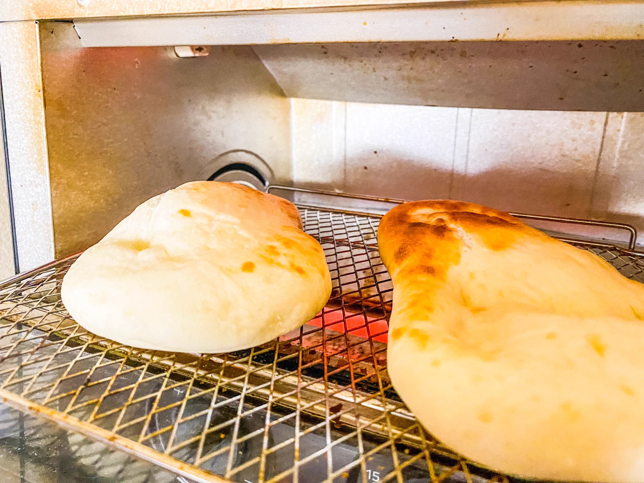 ダイエットにもおすすめ！セブンイレブンのナンとエビチリで作ったサンドが美味しすぎる！