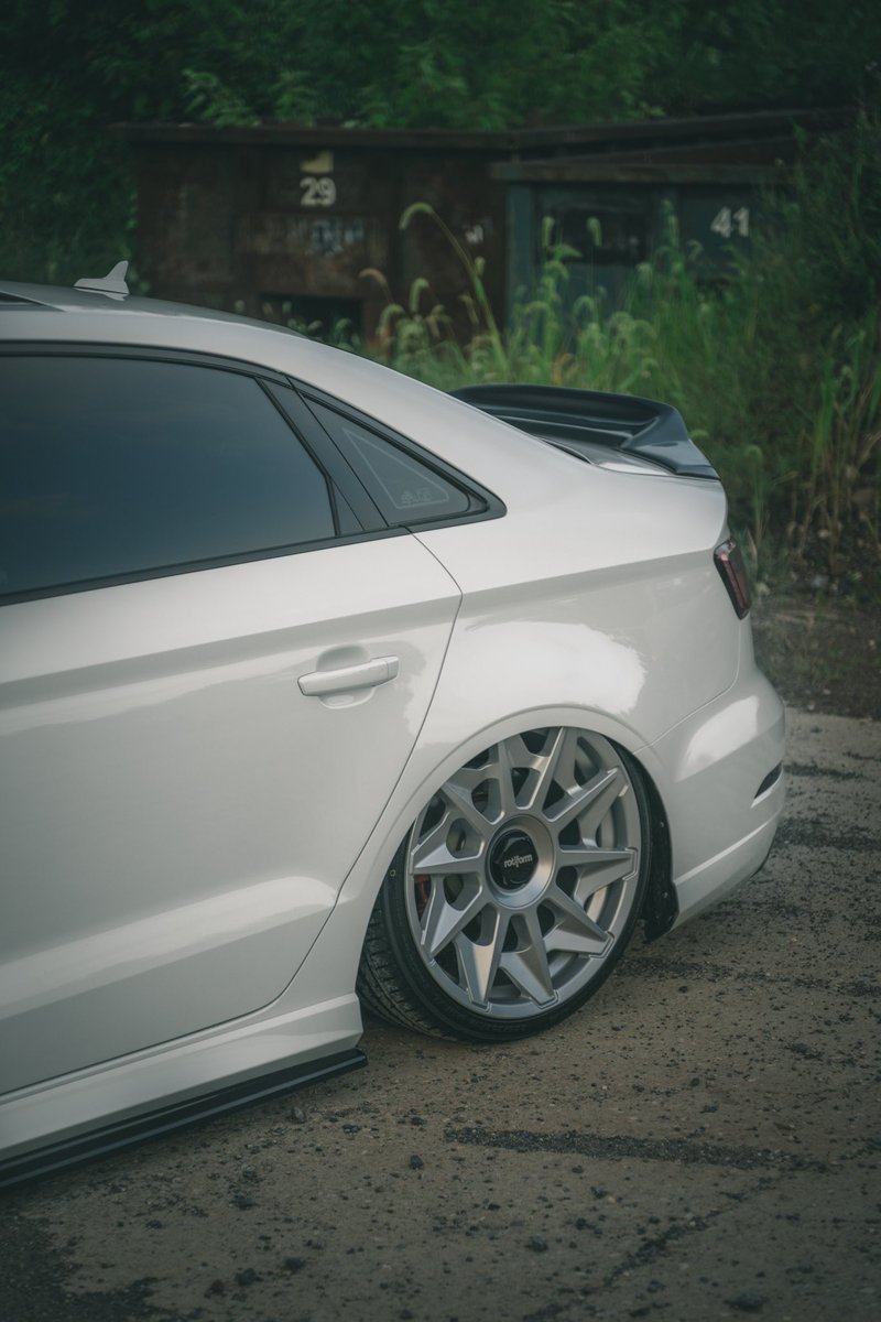 blankinspace's tweet photo. @Audi  lemme know if y’all like bagged rs3’s https://t.co/GBADCtviQw