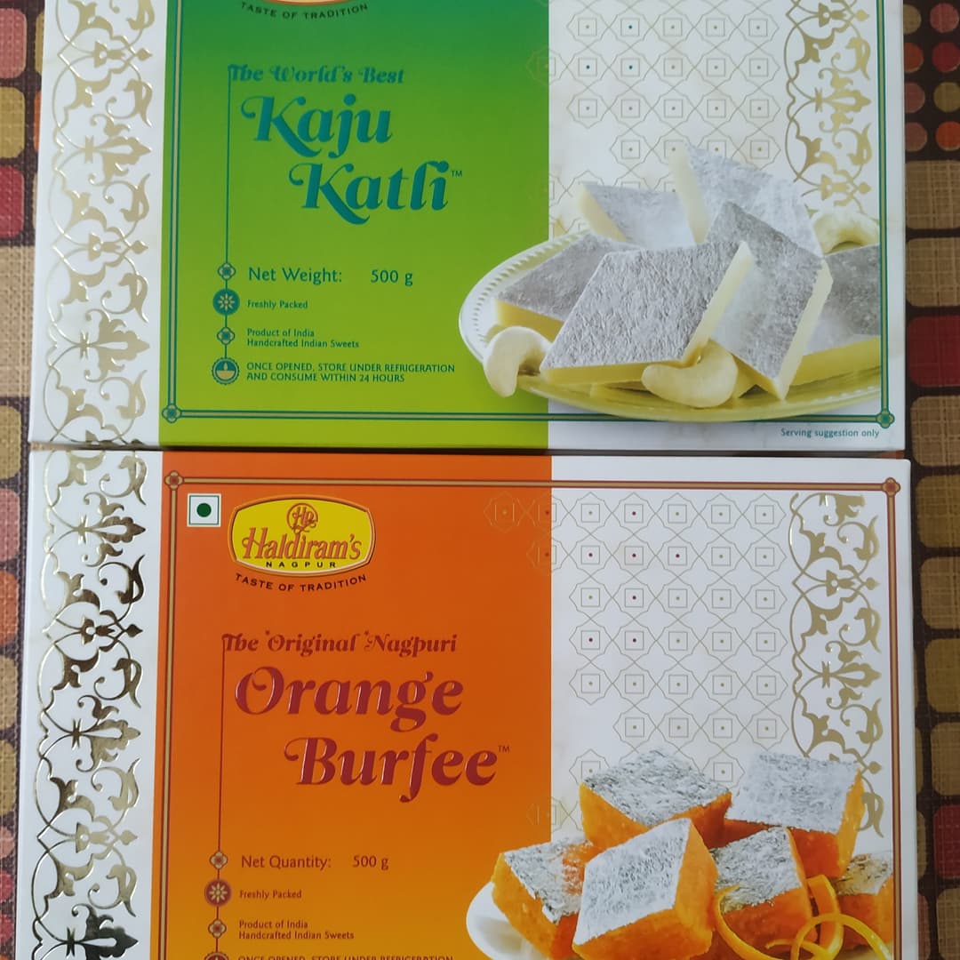 chandruiyer's tweet photo. One of the sureshot boxes to be ticked when in Nagpur is @NagpurHaldirams and the world famous #OrangeBurfee. https://t.co/skBavIc0VP