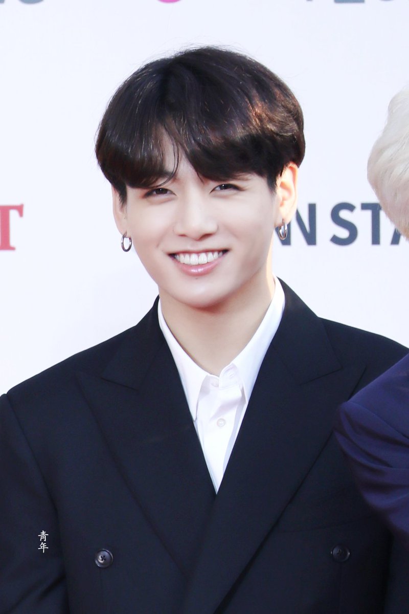 WE_R_KPOP's tweet photo. Please like and subscribe 🔛
(https://t.co/BcJ2cPBZ2s)

#HappyJungkookDay #HappyJKDay #HappyBirthdayJungkook #JungkookBirthday #JUNGKOOK #OurBrightestStarJK #GoldenArtistJKDay #VoiceOfHeavenJK #LightInOurDarkJK #OurGiftJungkook #OurNo1Jungkook #ARMY #BornToShineJungkook #BTS https://t.co/91NzTcYD41