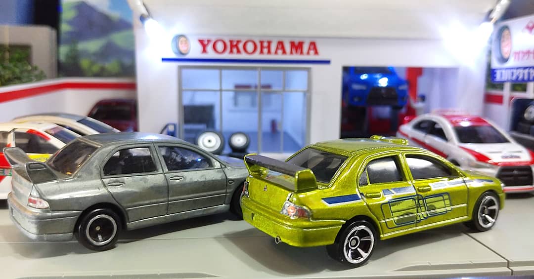 you_kun_jp's tweet photo. #トミカ はリサ店で購入しクリーニングのみ。まさかのGT-A、オートマチックですね。 #ワイスピ はラリー仕様の使い回し?劇中車とはエアロが全く違いますね。
#ホットウィール #三菱 #ランサーエボリューション7 #ランエボ #ワイルドスピード #tomica #hotwheels #mitsubishi #lancer #evolution7 https://t.co/jruqm6641H