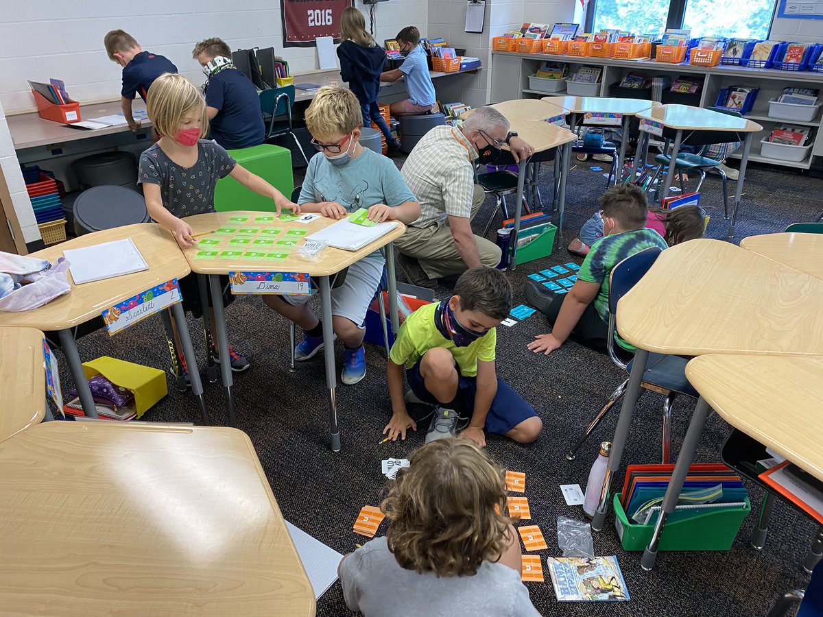 RitzClassroom's tweet photo. Playing a math game to work on our addition strategy skills!  #cfchoosecourage https://t.co/cljiwKAeEV