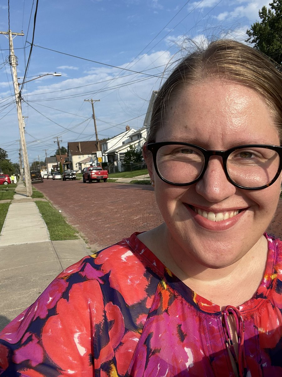 KateWarrenCLE's tweet photo. After a marathon of events the past 4 days, it felt good to go canvassing tonight. I always wrap up feeling encouraged by neighbors who care about our community and want to see it go in the right direction. Thanks to everyone who took some time out to chat tonight! #Kate4CLE https://t.co/uayZZxmajN