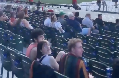 E-KIbTFX0AIV-ni?format=png&name=small