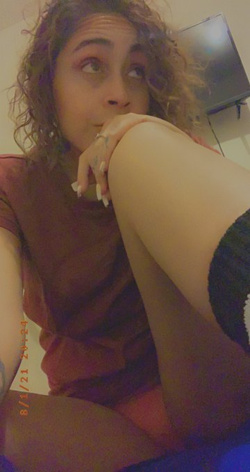 Saber que ayer te tuve  y hoy tambien 🤤🙃🥰👑💖 https://t.co/0Lucp1xzIU<a href="/tag/rt"class="tags"><span>#rt</span></a><a href="/tag/top10"class="tags"><span>#top10</span></a><a href="/tag/onlyfanstar"class="tags"><span>#onlyfanstar</span></a>