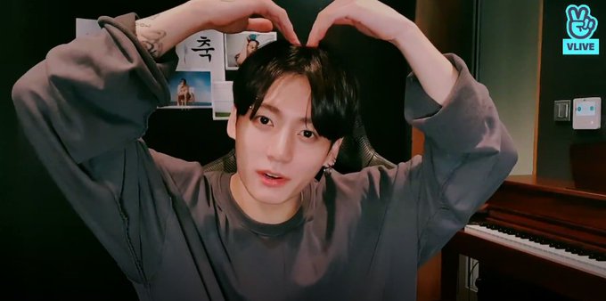 Btsジョングクのスマホの待ち受けは犬 誕生日vライブで意外な待ち受けが話題に Nomnomkiyow