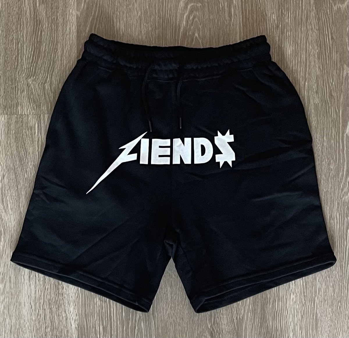 TheMoneyFiends's tweet photo. https://t.co/Z3eBVCdELM that’s the tweet. Get 10% off from now until Labor Day with the code “Cash Fiend$” ‼️ https://t.co/hicvnaC5Tc