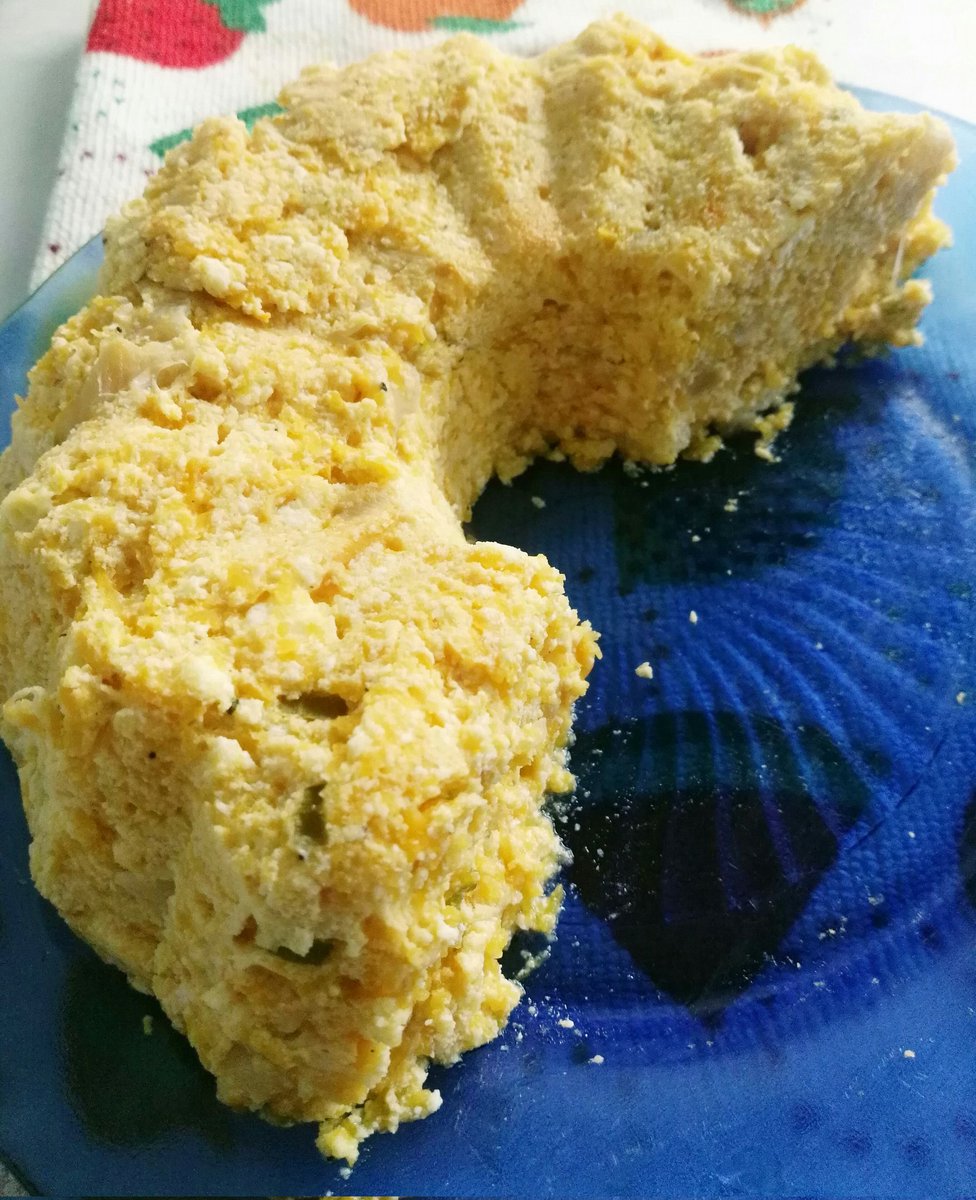 SebaVolte's tweet photo. ¿El budín de calabaza y ricota más fácil? #TanSimpleComo tener a mano 1/4 kg de ricota, 1/2 calabaza cocida, cebolla caramelizada, 3 huevos y verdeo. Hacer puré la calabaza. Cuando enfría, mezclar con el resto de los ingredientes. Condimentos a full. Molde y horno.
Ser feliz... https://t.co/HfQSE3iRoh