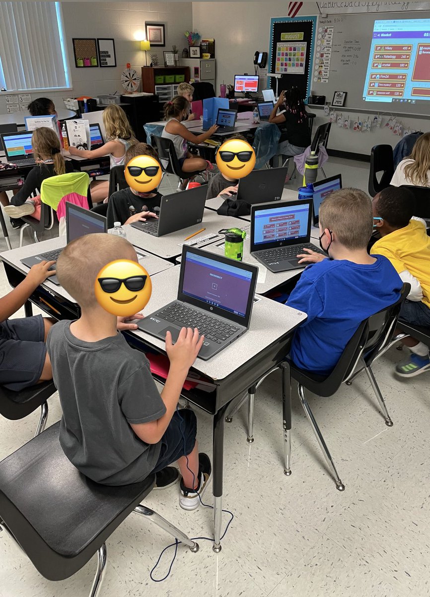 courtneyhoward_'s tweet photo. …and just like that, another class falls in love with @PlayBlooket #goldquest https://t.co/7JgbNHjbqi