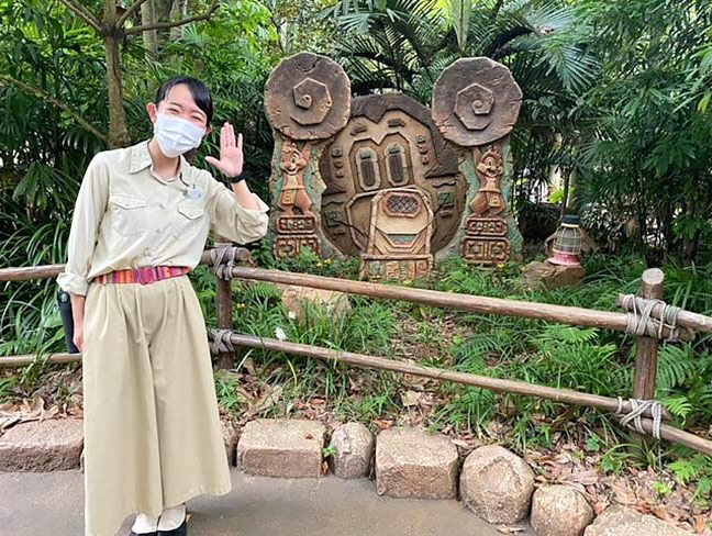 東京ディズニーリゾートpr 公式 キャストとのあいさつをマスターしてみませんか 東京ディズニー シー周年のスタート 9月4日は 開園時にキャストがお祝いの気持ちを込めて ゲストのみなさんをお出迎えします キャストとあいさつを交わして 東京ディズニーリゾートpr 公式 キャストとのあいさつをマスターしてみませんか 東京ディズニー シー周年のスタート 9月4日は 開園時にキャストがお祝いの気持ちを込めて ゲストのみなさんをお出迎えします キャストとあいさつを交わして