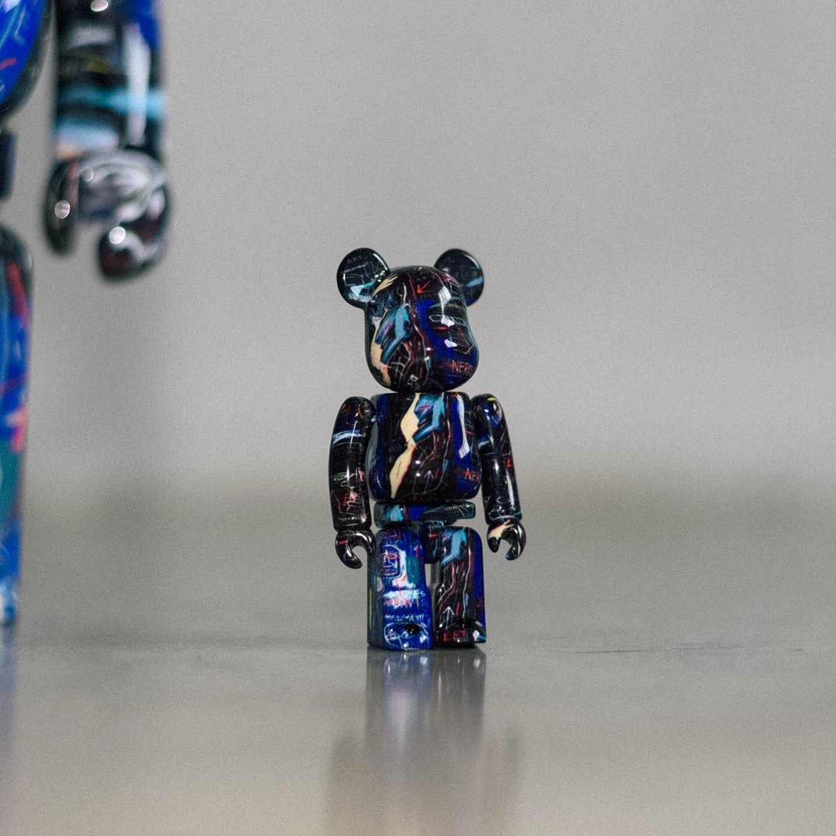 SoleWhat's tweet photo. The seventh Jean-Michel Basquiat BE@RBRICK arrives in some of his most popular work, featuring its signature crown design.

This 100% &amp; 400% set comes with two pieces.

BE@RBRICK Jean-Michel Basquiat 7 100% &amp; 400%.

Retailing at RM1,300.00. Exclusively available online. https://t.co/RKPogxll2x