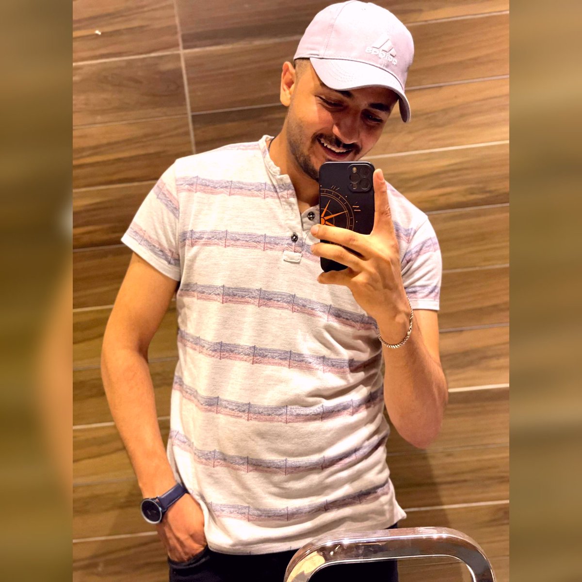 Mahmoud86237124's tweet photo. ❤️✌️ https://t.co/P2CyfXOo9D