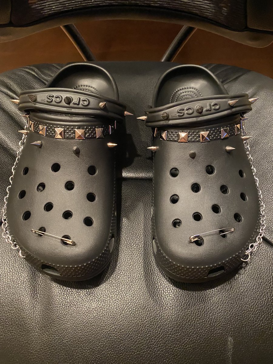 Aye_Itz_Queen's tweet photo. Forgot I ordered these #PunkCrocs https://t.co/ulaWRgnaBr