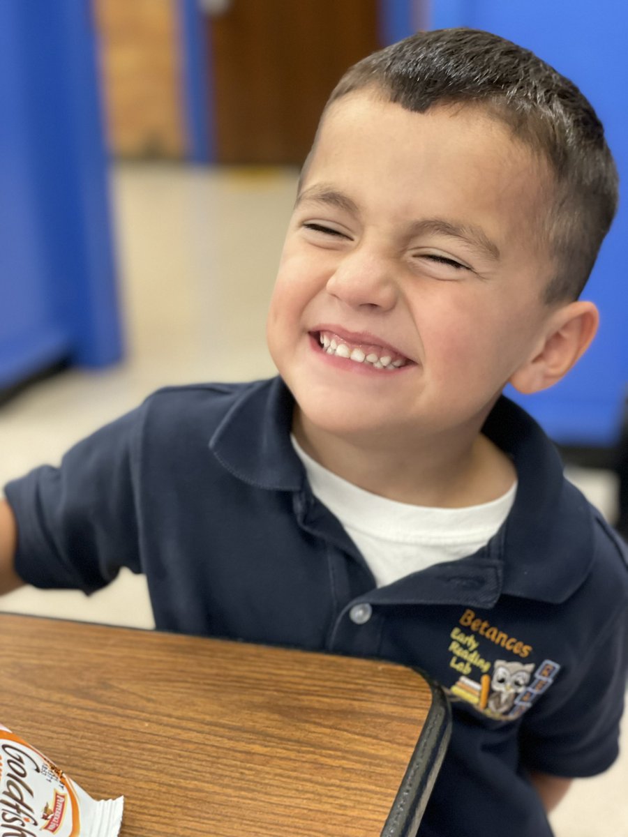 This is what excited for school looks like <a href="/BetancesOwls/">Betances OWLS</a> 🦉 See you tomorrow for early release Wednesday!