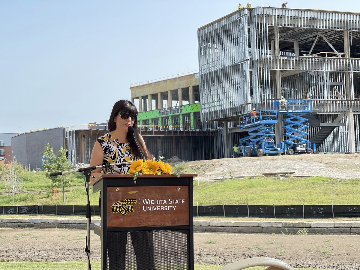 Dr. Larisa Genin, WSU Barton Business School Dean tweet media