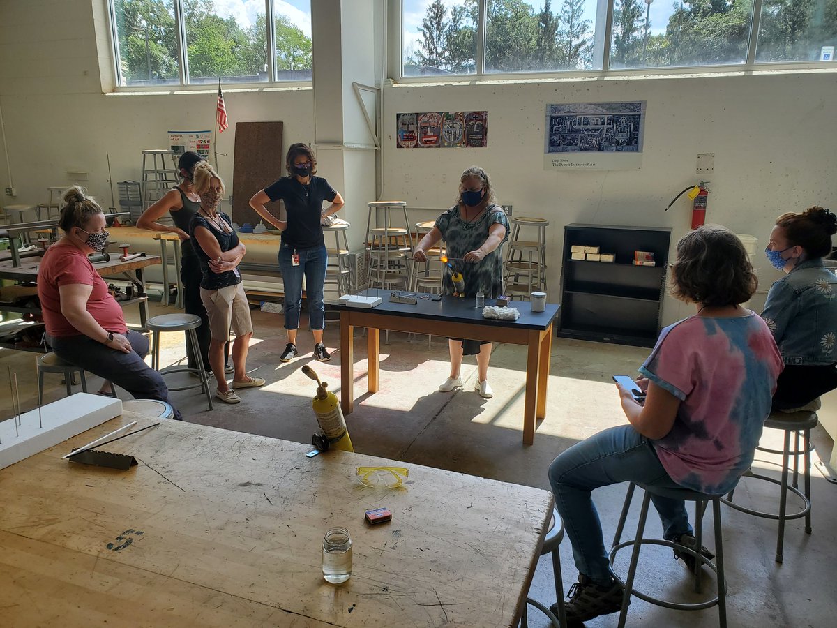 McGregorStudio's tweet photo. Kept the creative party rolling this afternoon in the jewelry studio @bhschools Huge thanks to Barb for hosting! Such a great way to reset and kick off the year. 🔥 https://t.co/01ZhpHu2WX