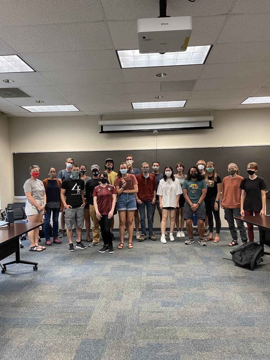 SESGrads's tweet photo. Say hi to the SES grad club! Today we had our first meeting of the semester and we are looking forward to many more happy gatherings:)
Pictured:
@barite_brandon 
@IceShelvesAndAC 
@mas_datu 
@lauren_d455 
@annmariehulver 
@_ctconwell 
@mbraunagel219 
Photo cred: @BaileyFitzger16 https://t.co/xL3KyCb4ky